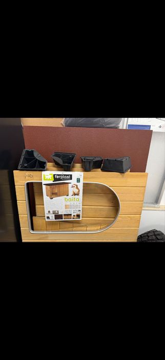 Дерев'яна будка для великих собак Ferplast BAITA 100