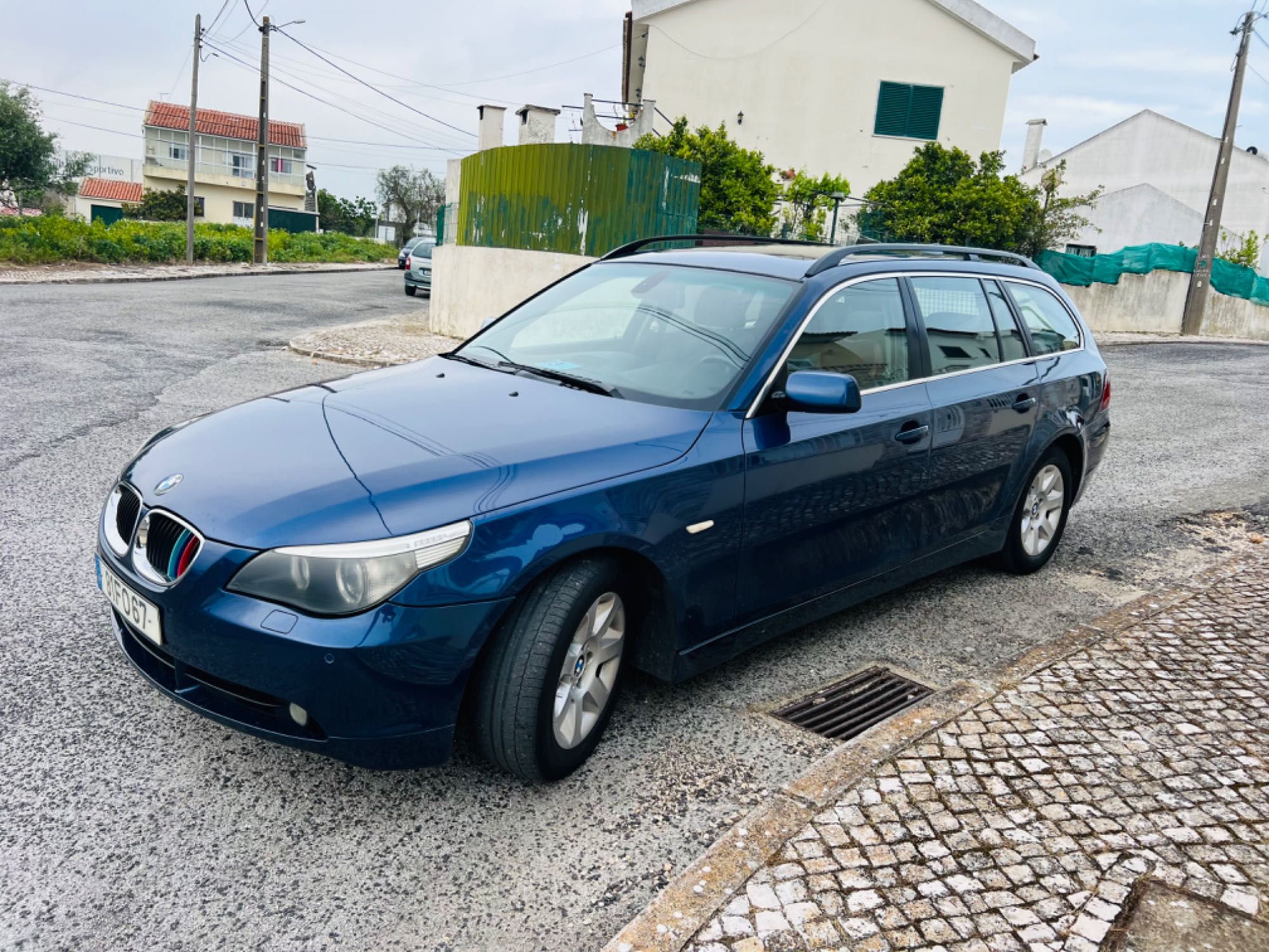 Bmw 525D selo antigo .Como nova