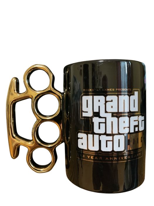 Кружка-кастет в честь 10-летнего юбилея Grand Theft Auto GTA 3