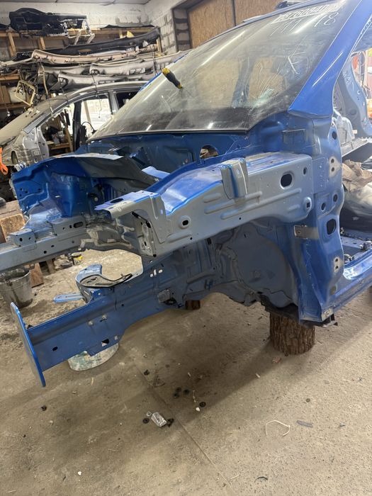 Передня ліва четверть jeep compass 2 разборка