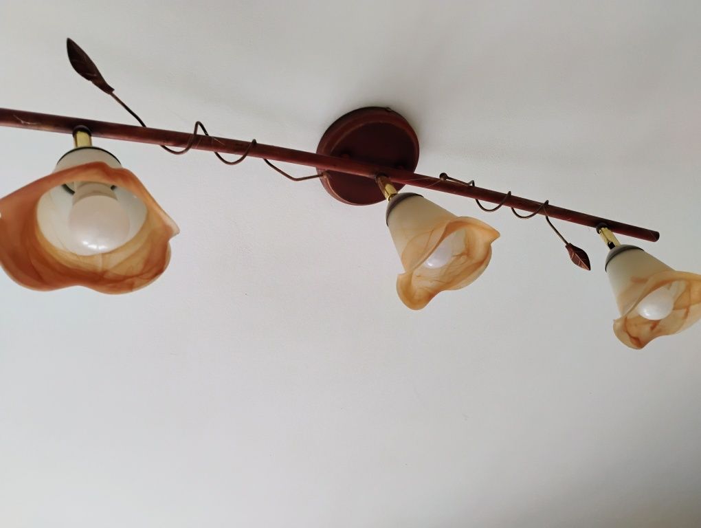 Lampa sufitowa wisząca z trzema kloszami