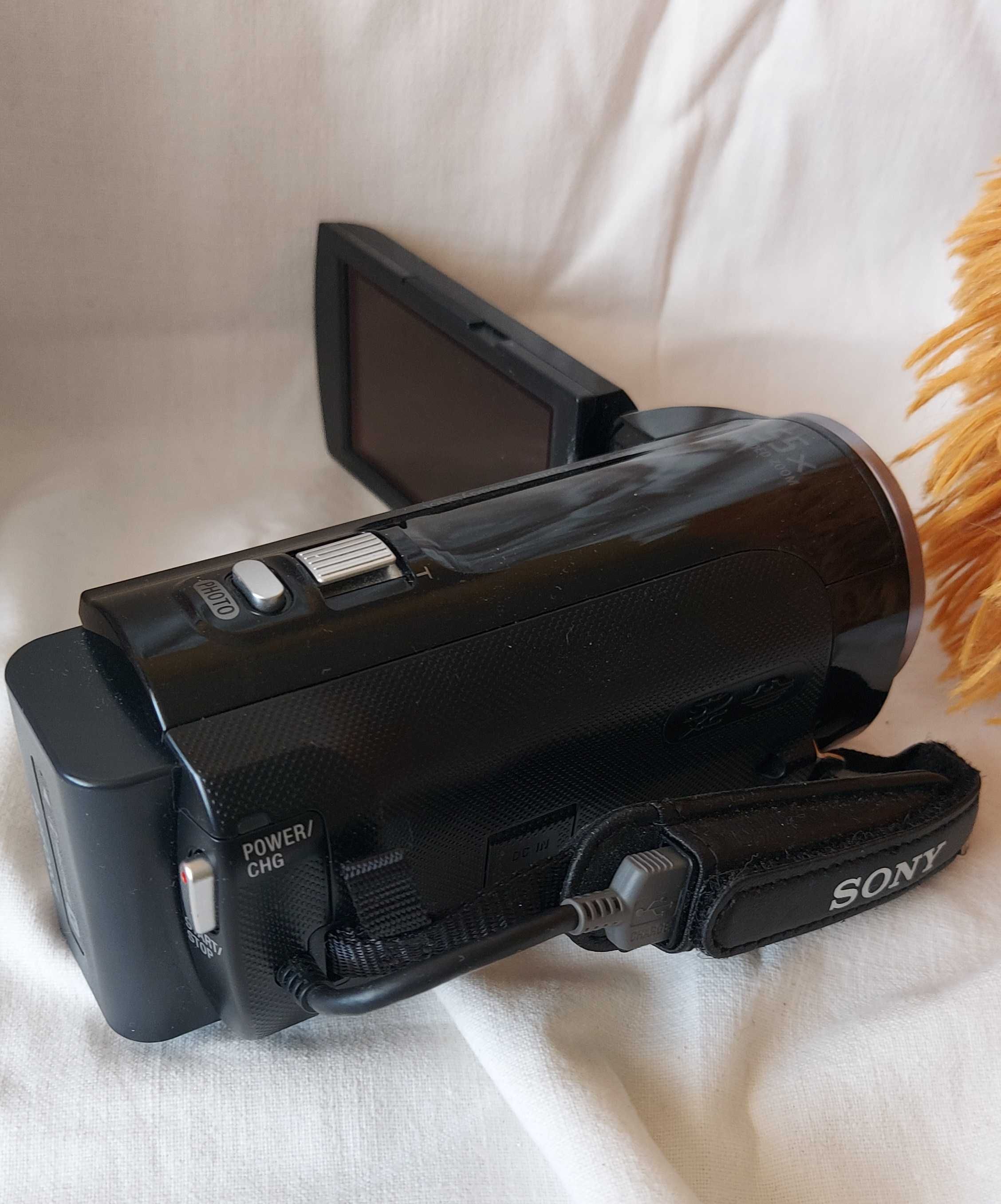 Kamera Sony HDR-PJ320E + Gratis Karta Pamięci 16GB i Torba