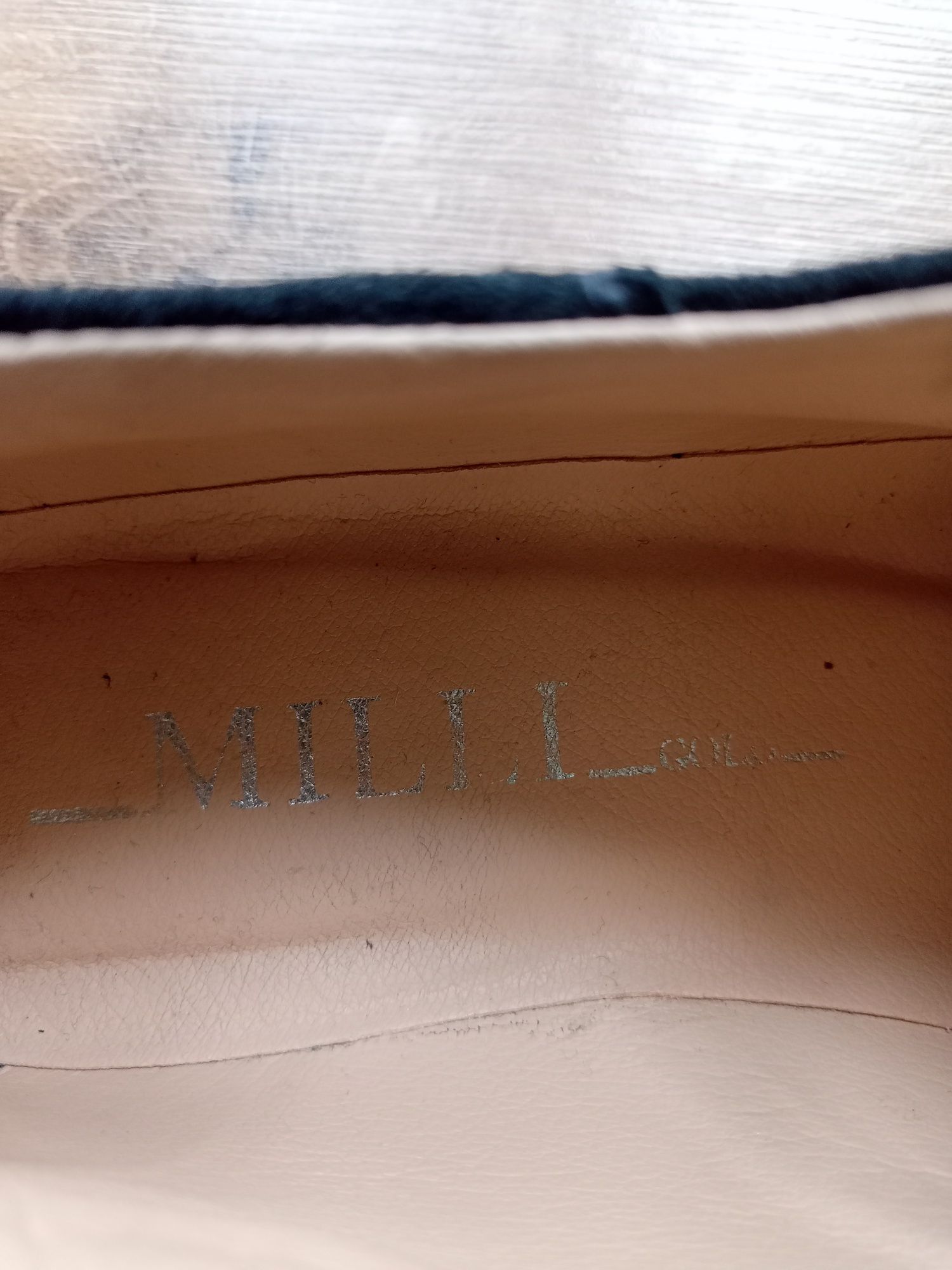 Туфлі жіночі замшеві Milli Gold 38