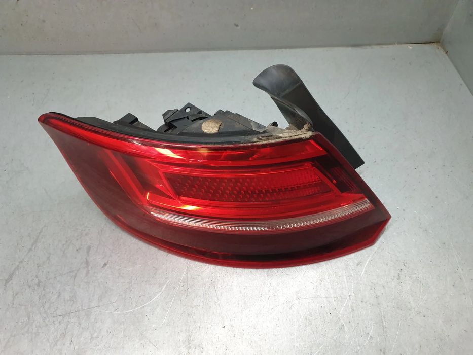 Farolim esquerdo AUDI A3 Sportback (8VA, 8VF)