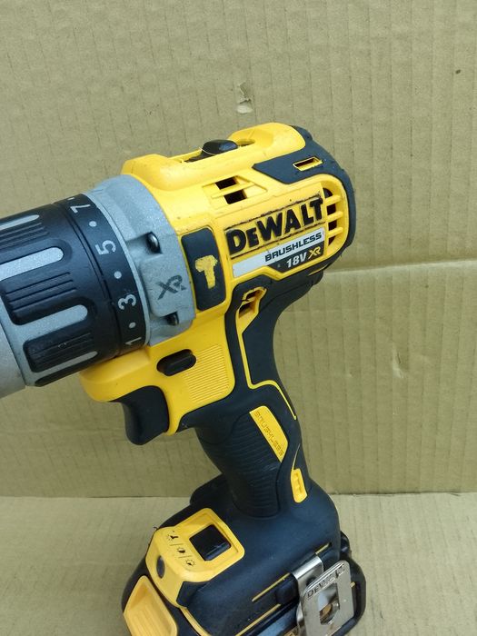 DeWalt DCD796 Udarowa Wiertarko Wkrętarka Brushless 18V 4.0Ah 2022r.