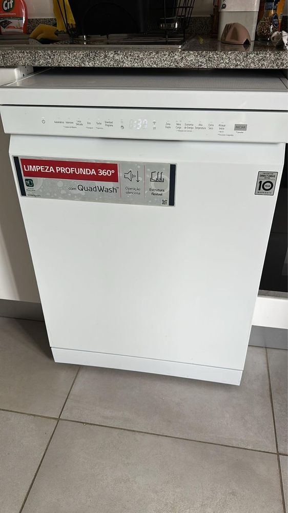 Máquina de lavar louça LG Semi Nova