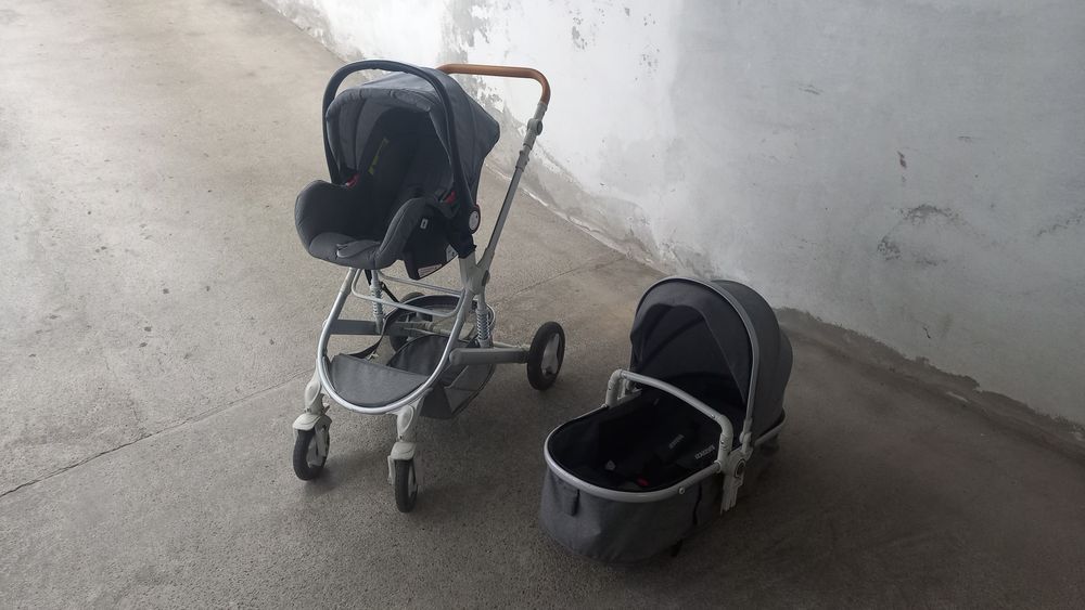 Carrinho de Bebé c/ ovo