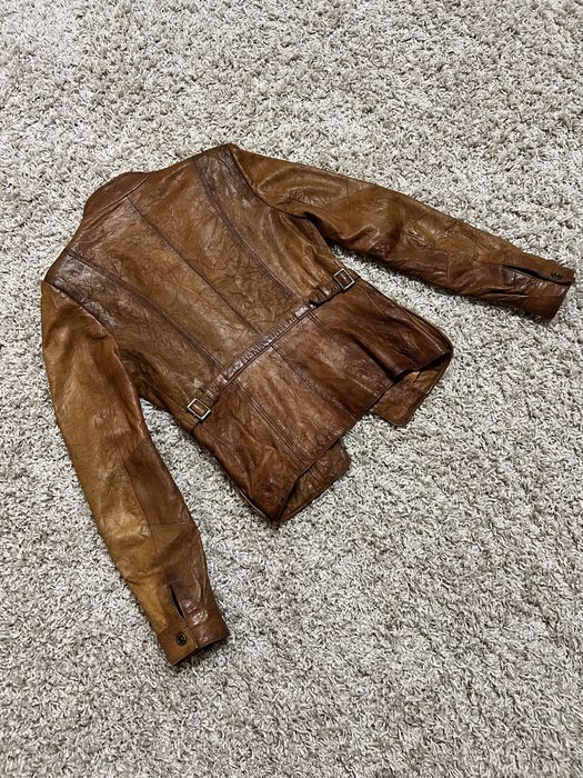 Жіноча куртка з натуральної шкіри ягняти