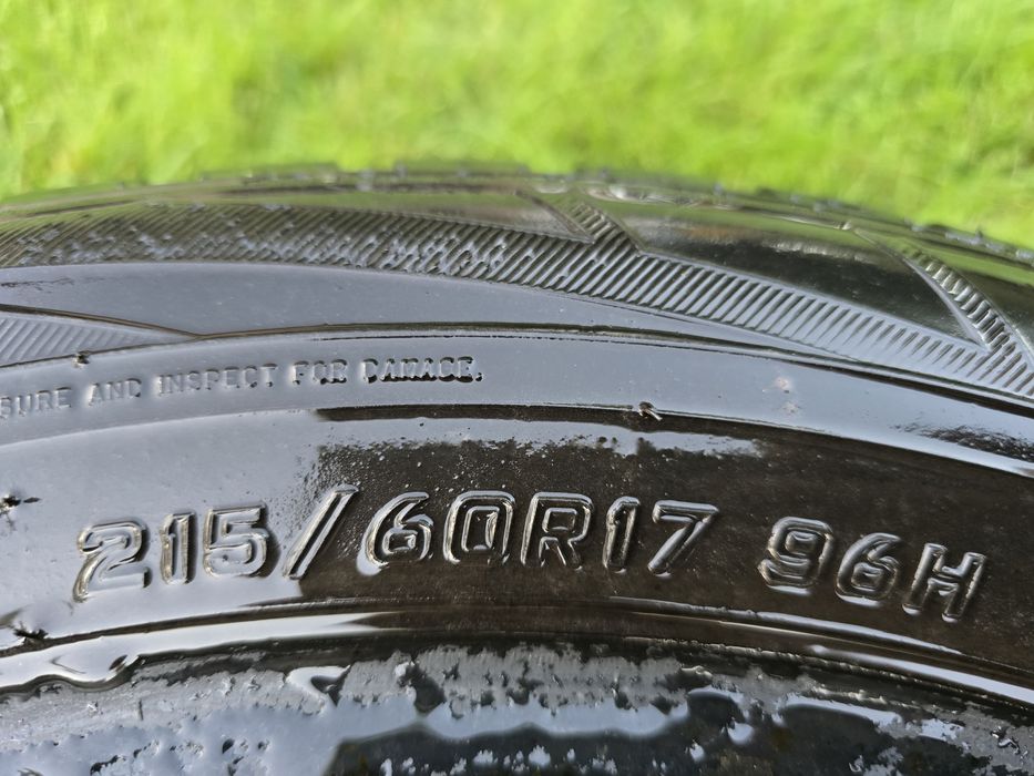 Opony Falken zimowe 215/60 R17