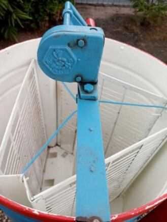 Miodarka,ule,pszczoły,pszczelarski