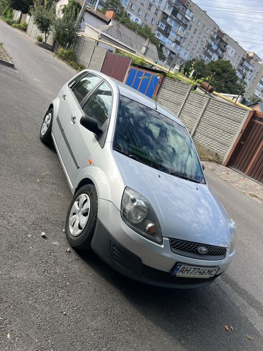 Продам ford fiesta 2008 год