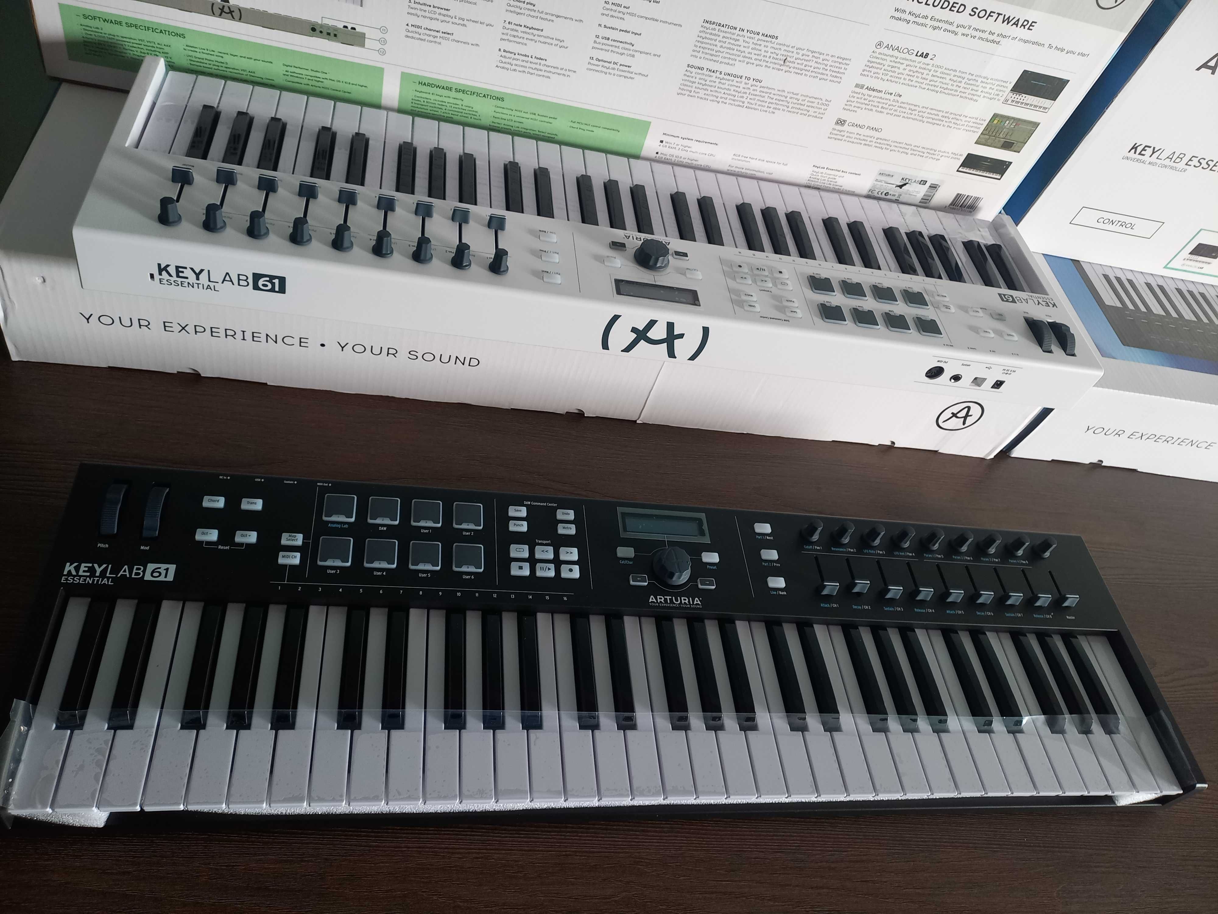Акція Міді-клавіатури Arturia Keylab Essentials 49, 61  Суперціна !
