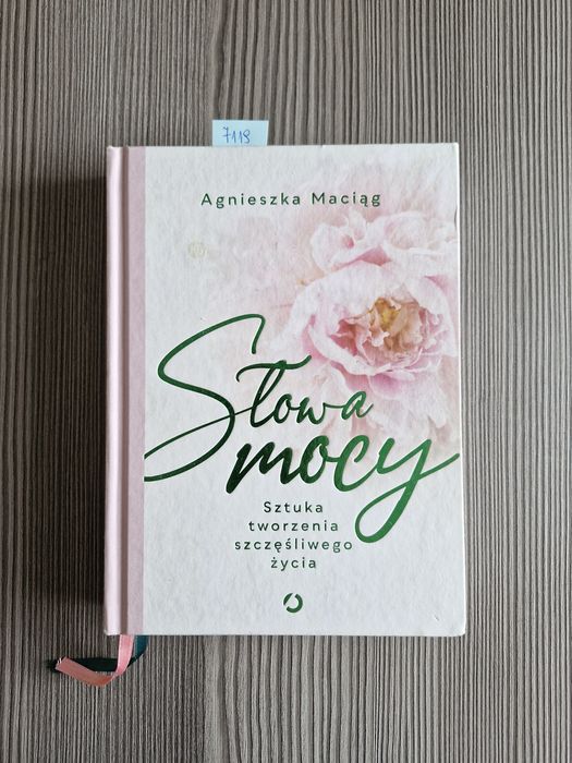 7119. "Słowa mocy" Agnieszka Maciąg