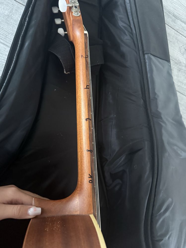 Gitara klasyczna marki Alhambra