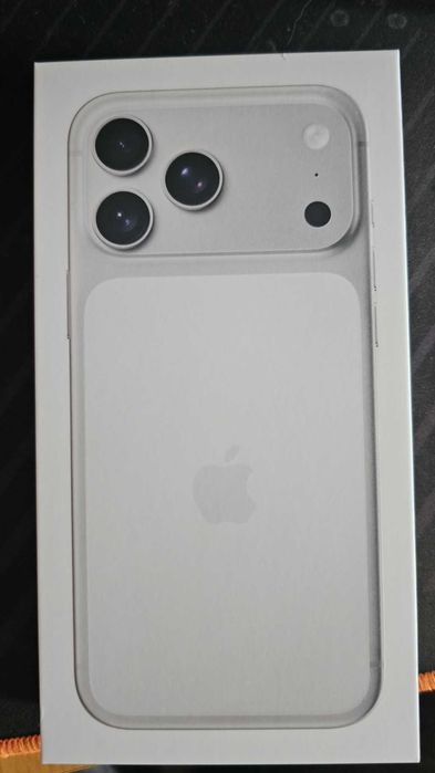iPhone Pro Max 17 256gb Silver