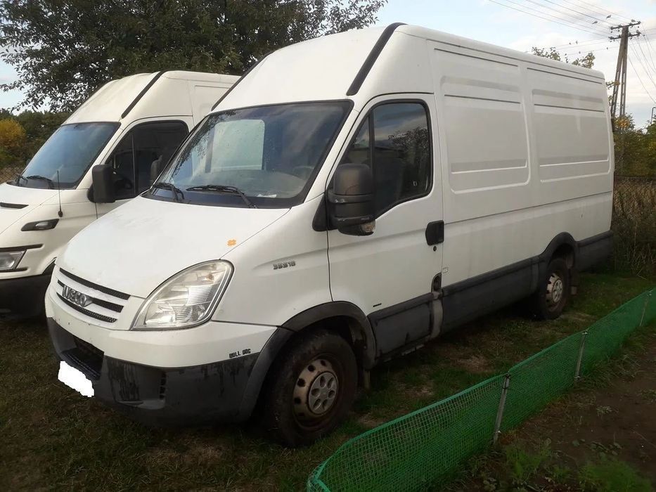 Iveco daily 2006-2011r 3,0 różne części blacharskie mechaniczne elektryka  i inne