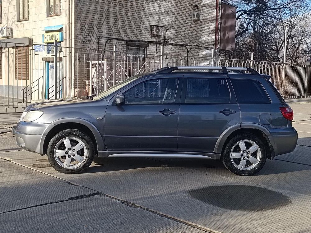 Автомобиль Митсубиси ОТ ХОЗЯИНА