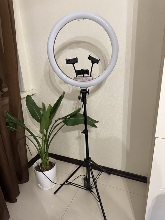 Кільцева лампа кольцевая лампа со штативом