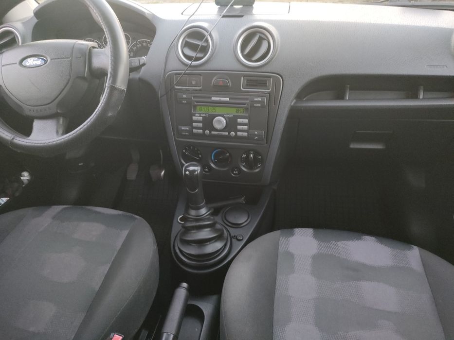 Ford Fusion 1.4 benzyna klimatyzacja zarejestrowany ubezpieczony