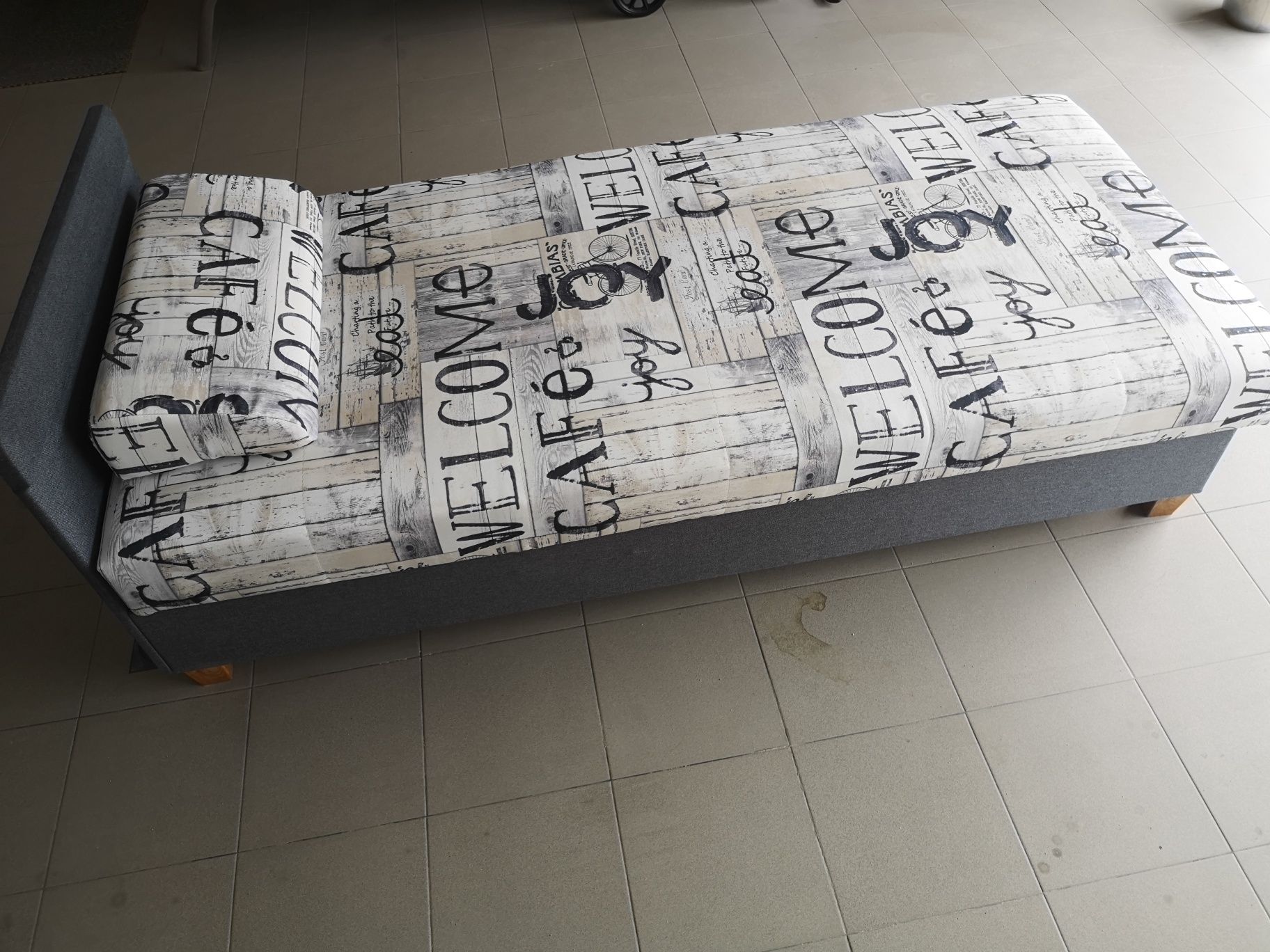 Tapczan KOLA roz. 90 x 191 cm