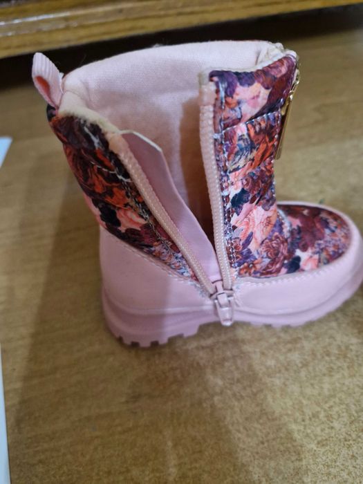 Чоботи дитячі для дівчинки
