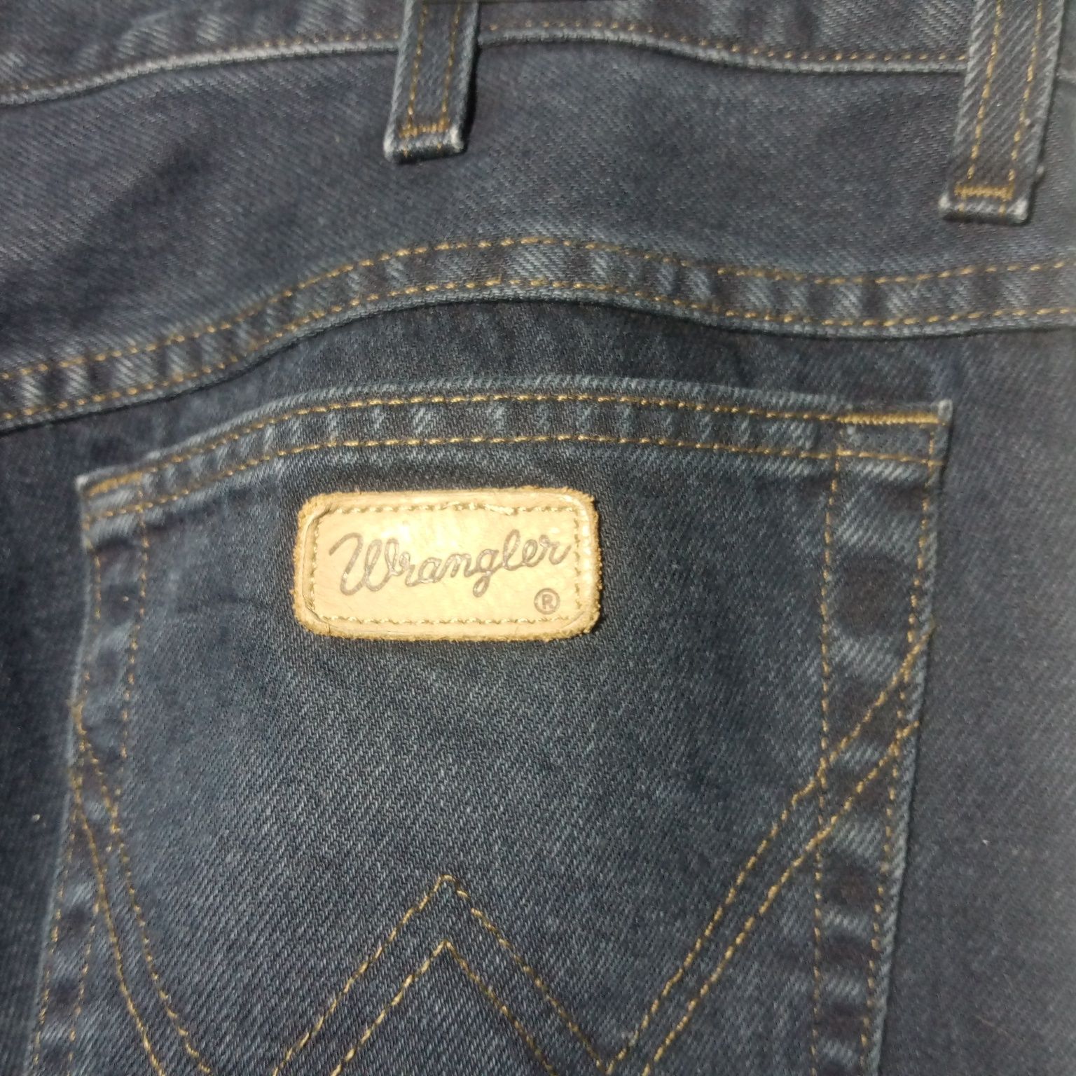 Męskie spodnie granatowe, dżinsy Wrangler, rozmiar 48/W32