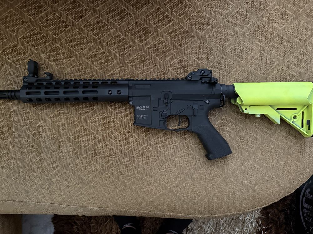 Arma Airsoft Sentinel Rossi M4