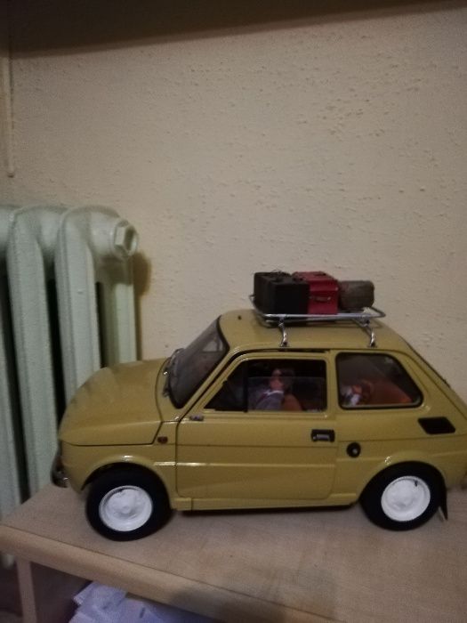 Fiat 126p maluch z przyczepa deagostini skala 1:8+ Bonus rodzinka, psy