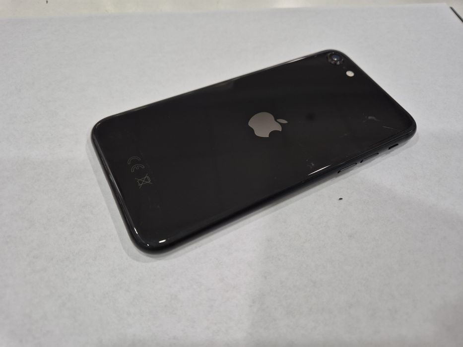 ZADBANY Telefon Apple Iphone SE (2020) 128GB Czarny Bateria 100%
