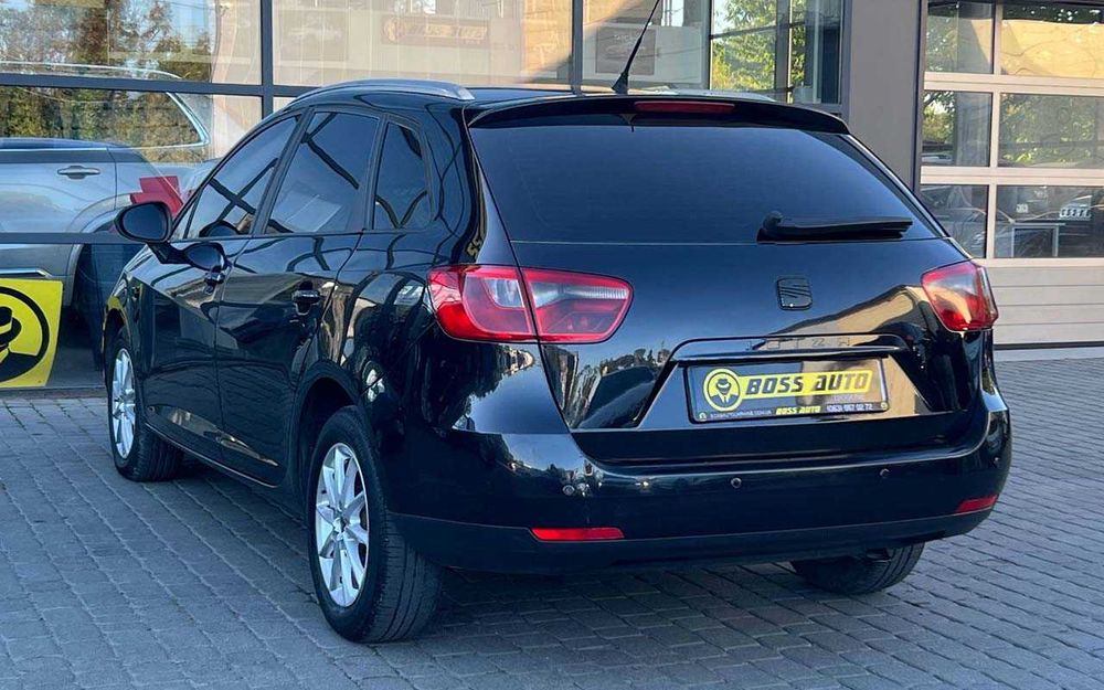 Seat Ibiza 2011 року