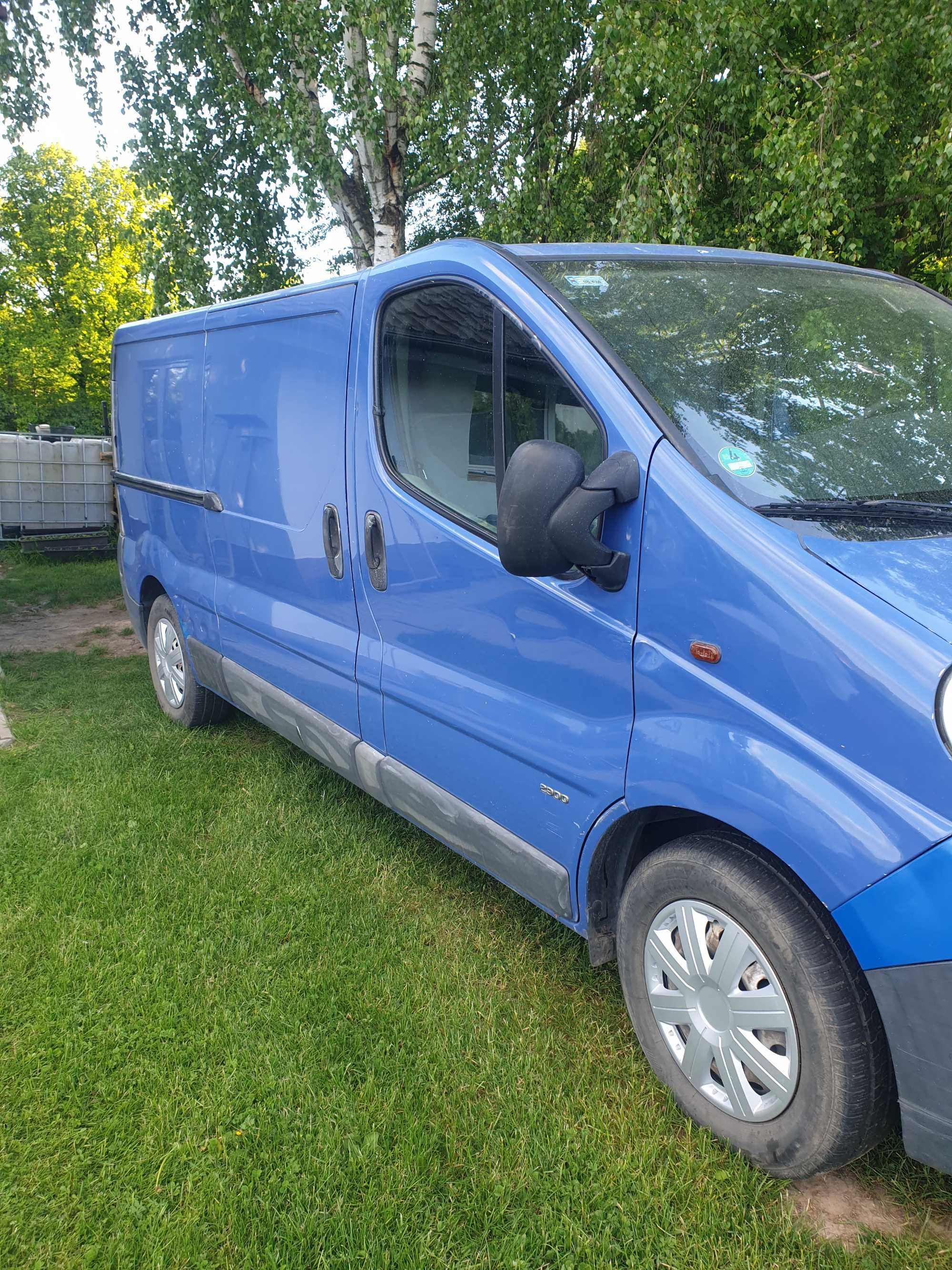 Opel Vivaro 2,5 d L2 140KM hak, po naprawie silnika  po przeglądzie