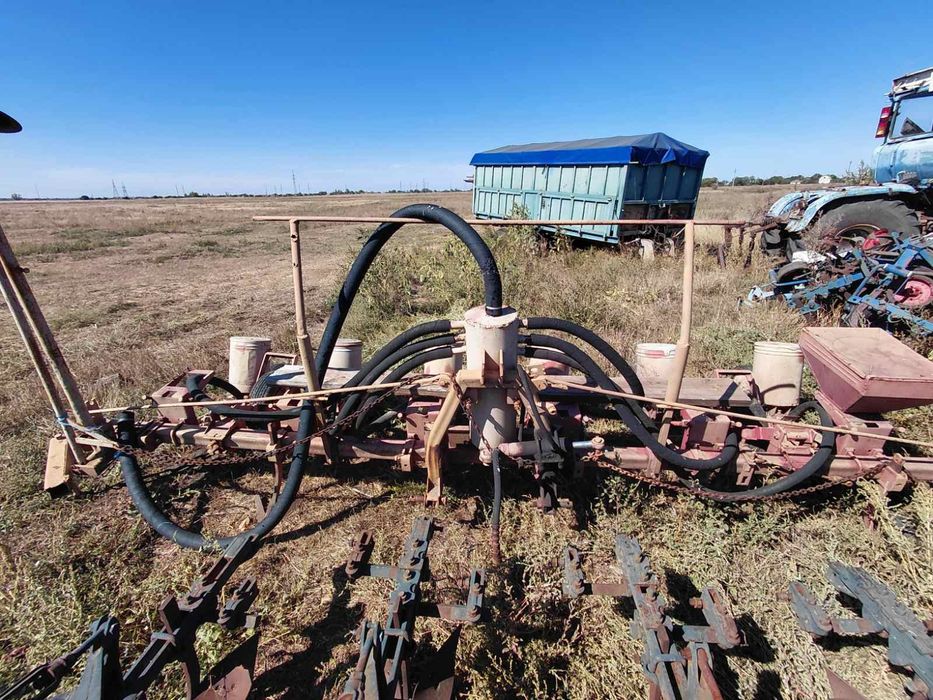Навісне обладнання для сільхоз техніки