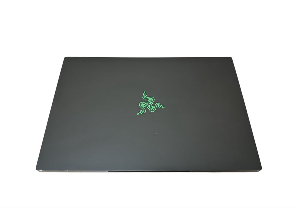 Razer i7-10750H 6ядер/GTX 1660 TI 6GB/32gb ddr4/512gb ssd/15’6 Full HD