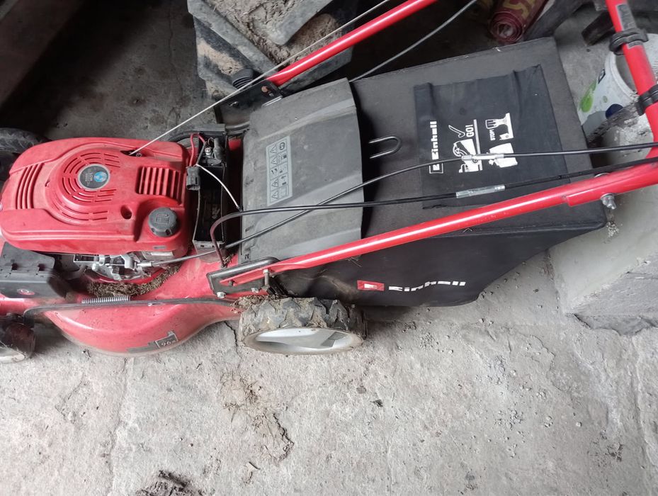 Kosiarka spalinowa z napędem