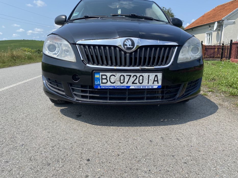 Шкода фабія 2013 рік 1.2 газ-бензин