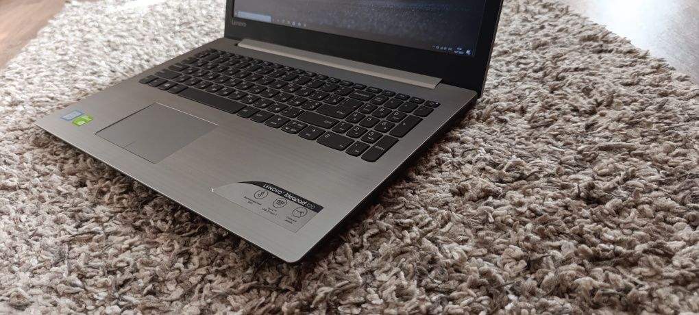 Игровой Lenovo  Full HD i5-7200/8 RAM/SSD 128Gb+HDD 1TB/Geforce 940MX