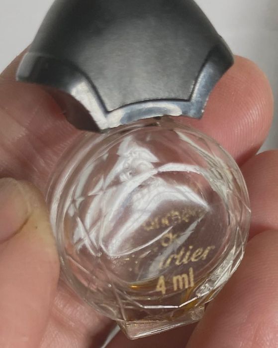 Frascos miniaturas perfumes vazias