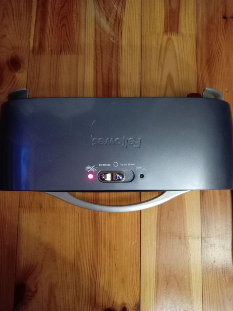 Ламінатор Fellowes saturn a4 CRC 57014