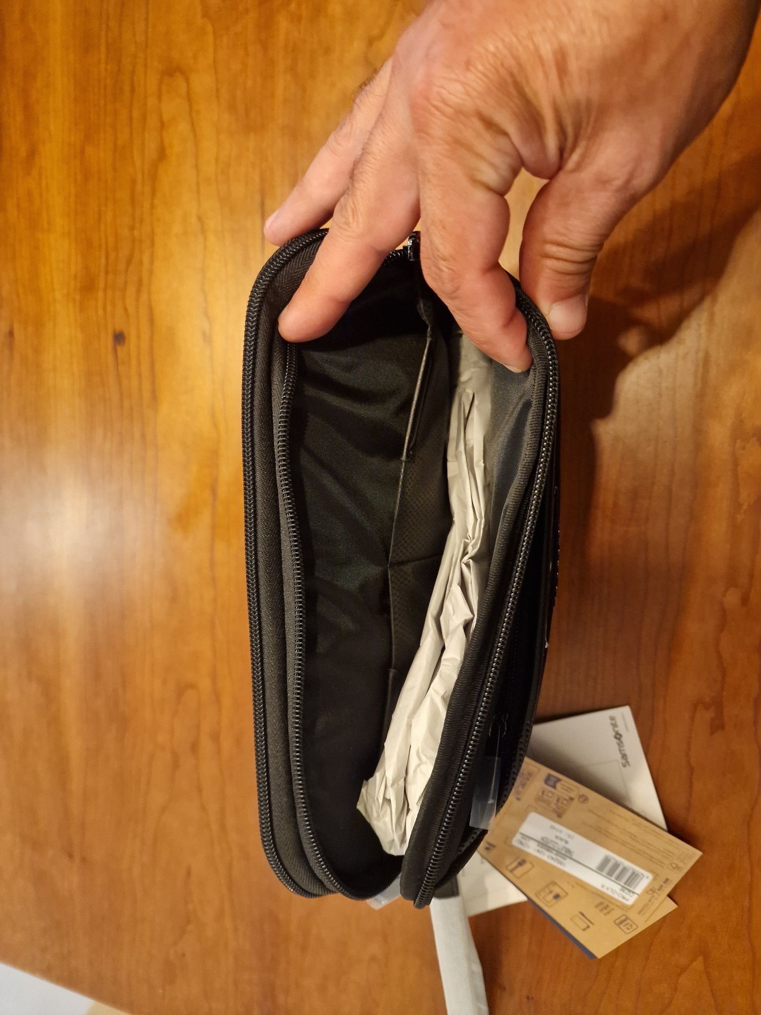 Capa para Tablet/documentos  Samsonite Dlx 6 Pro. Preço nova 99€