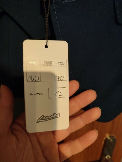 Garnitur komunjiny r.140 granatowy  3 częściowy