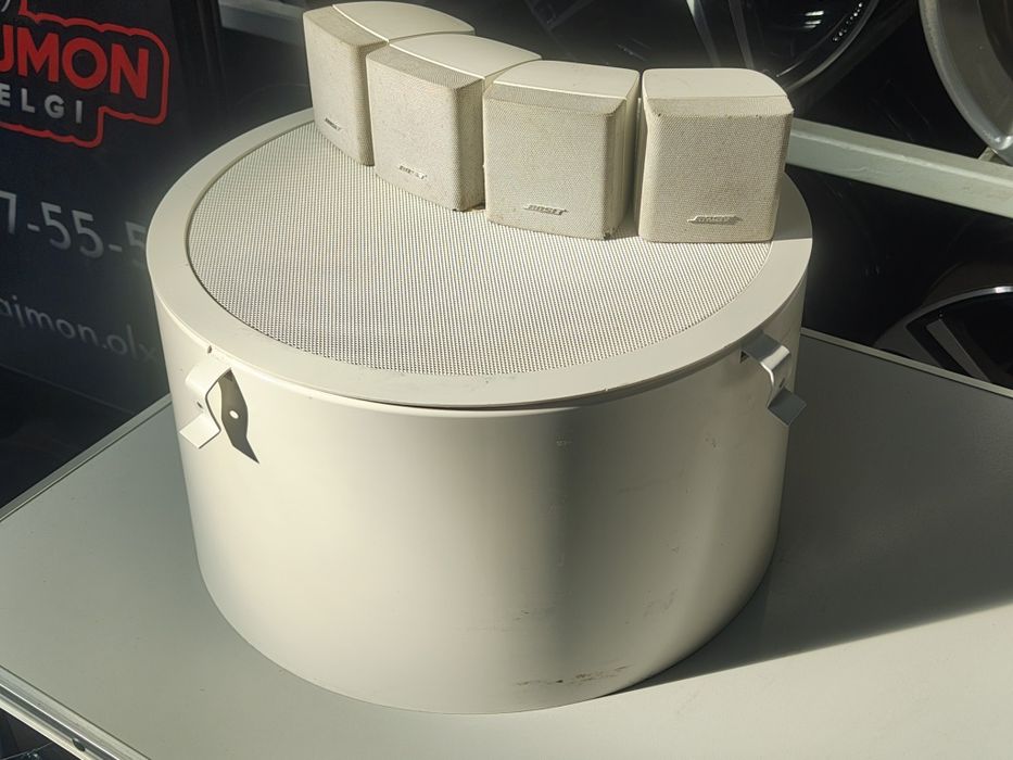 Subwoofer Bose FreeSpace 3-II z satelitkami - okazja