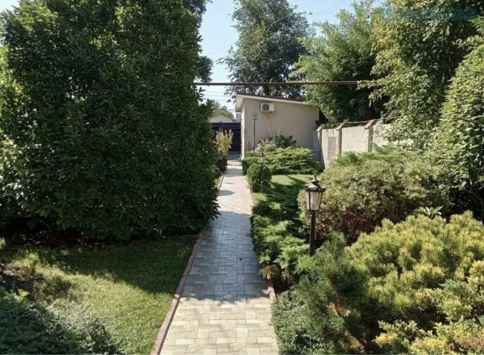 Костанди, частный дом