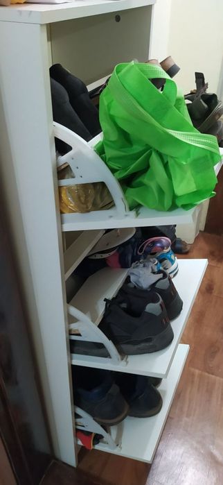 Тумба для взуття IKEA BISSA 49х28х135 см біла (105.302.59)