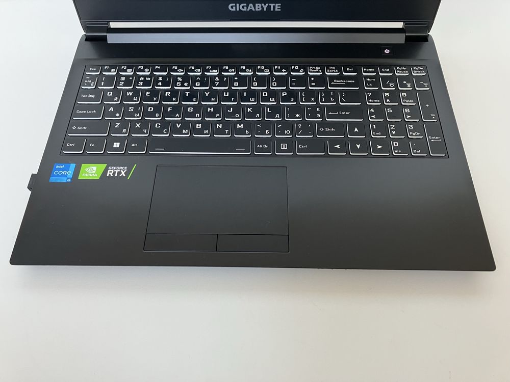 Игровой Gigabyte G5 i5-11400/ RTX3060 / 32GB RAM / 512GB SSD + 2TB HDD