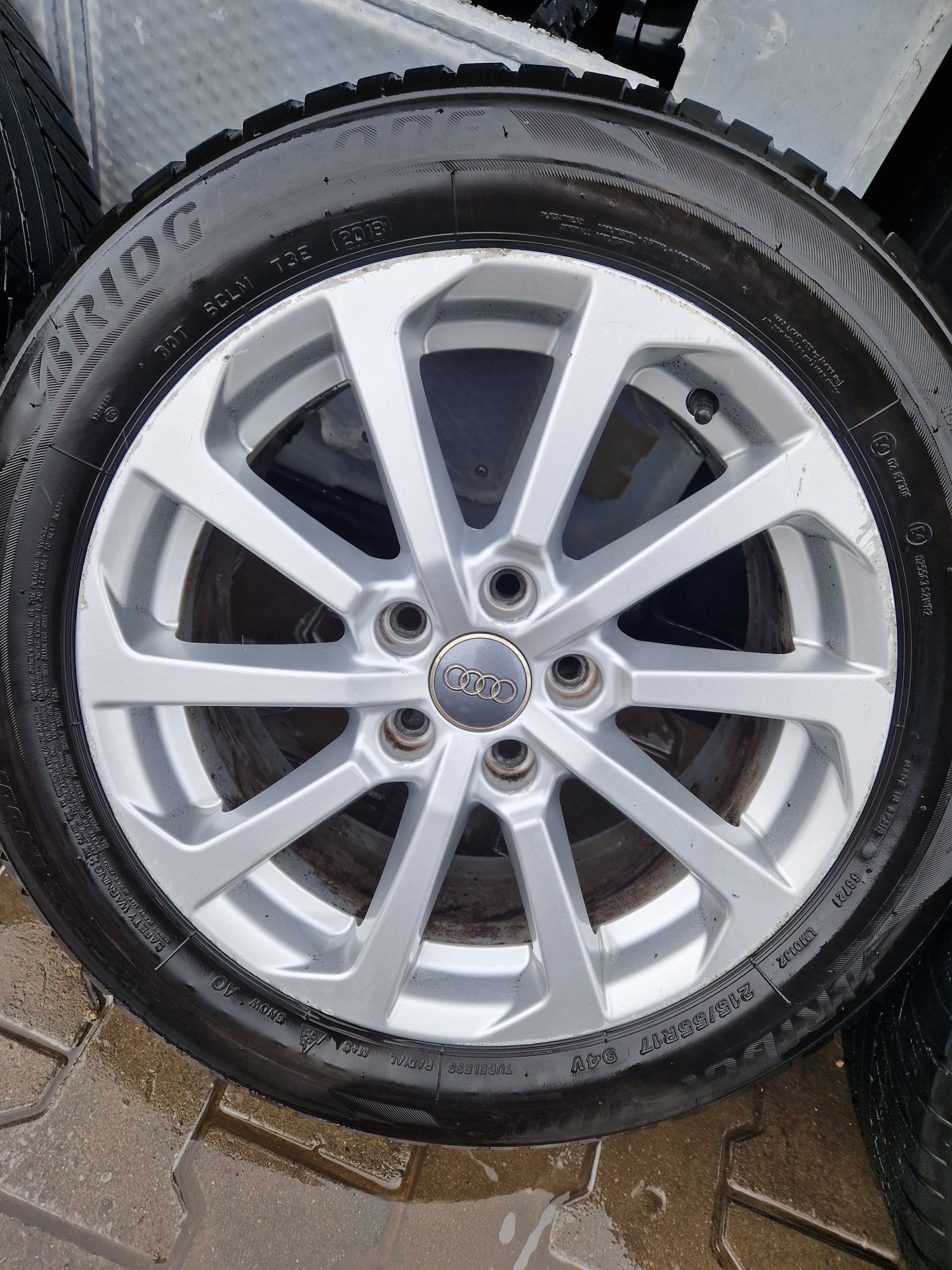 Oryginalne Koła Audi A3 8V0 215/55R17 Bridgestone zima 4mm 18r.