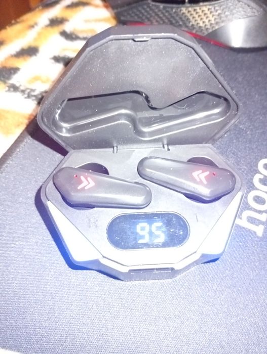 Продам навушніки