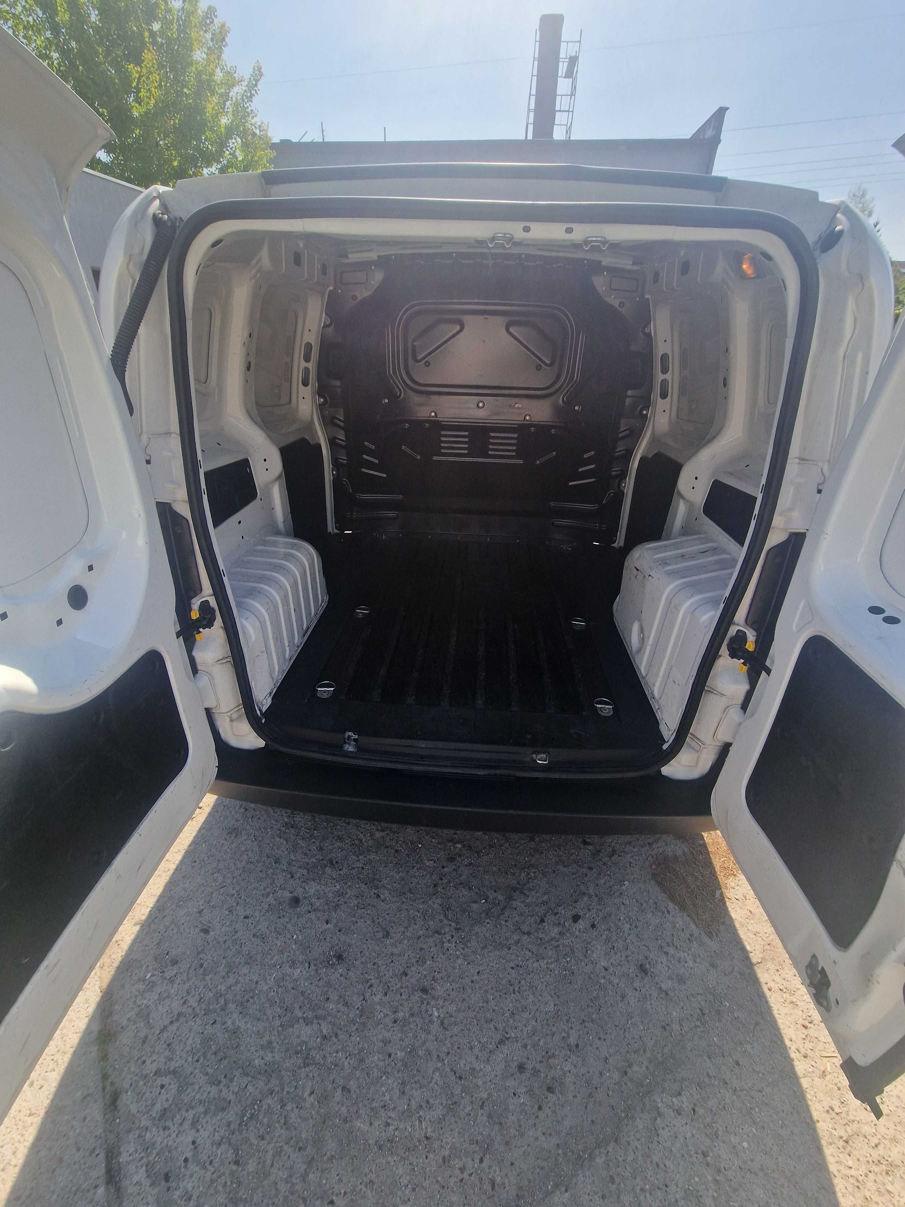 Fiat Fiorino Cargo 1.3 diesel vat-1 salon PL