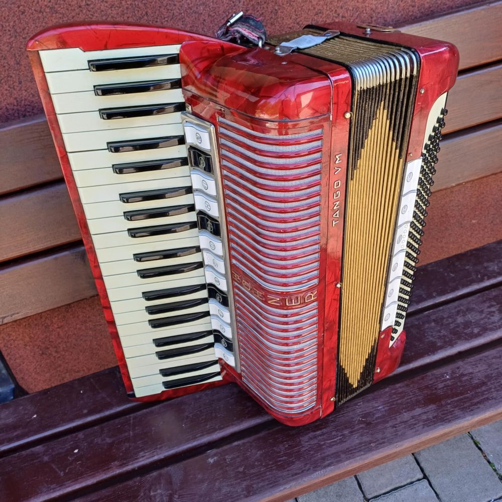 Akordeon Hohner 4/5 chóry