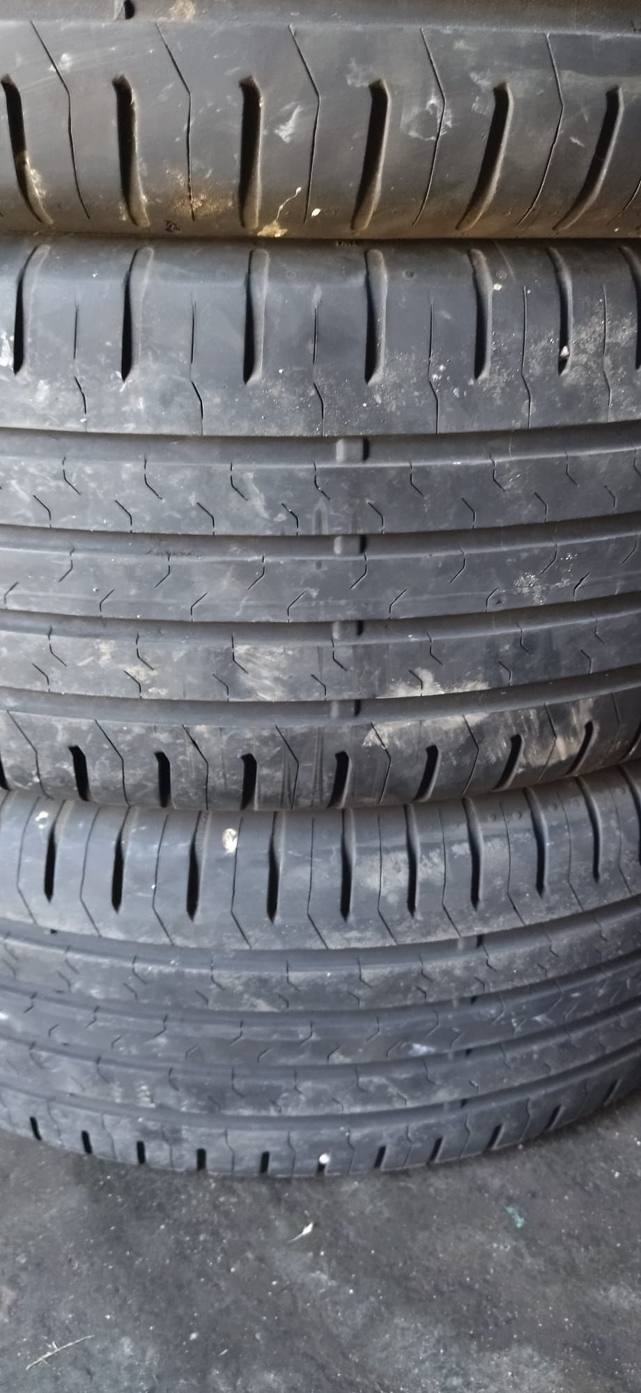 4 Pneus 235/60/18