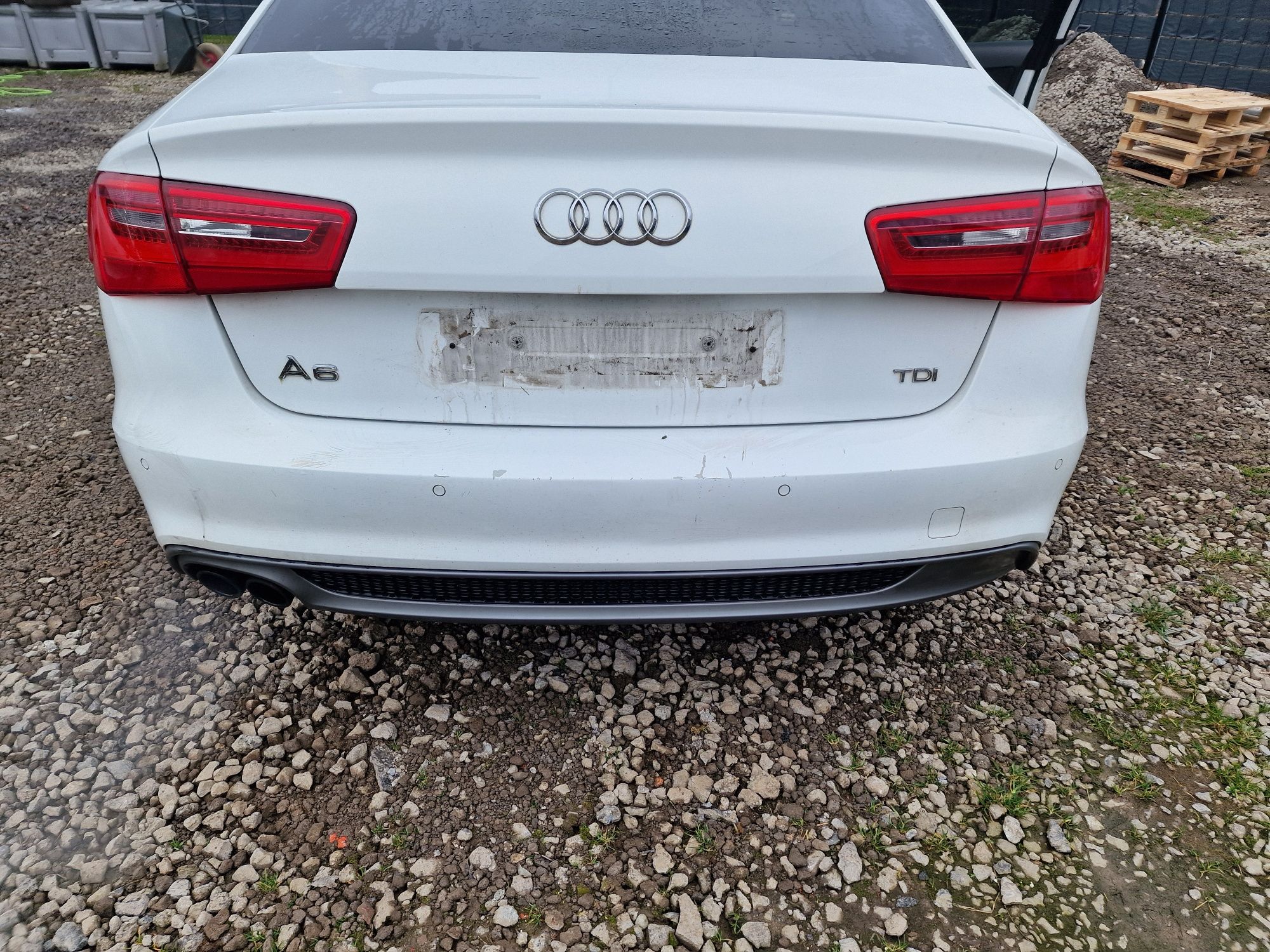 Audi a6 c7 sedan klapa bagaznika ly9c kompletna bez lamp